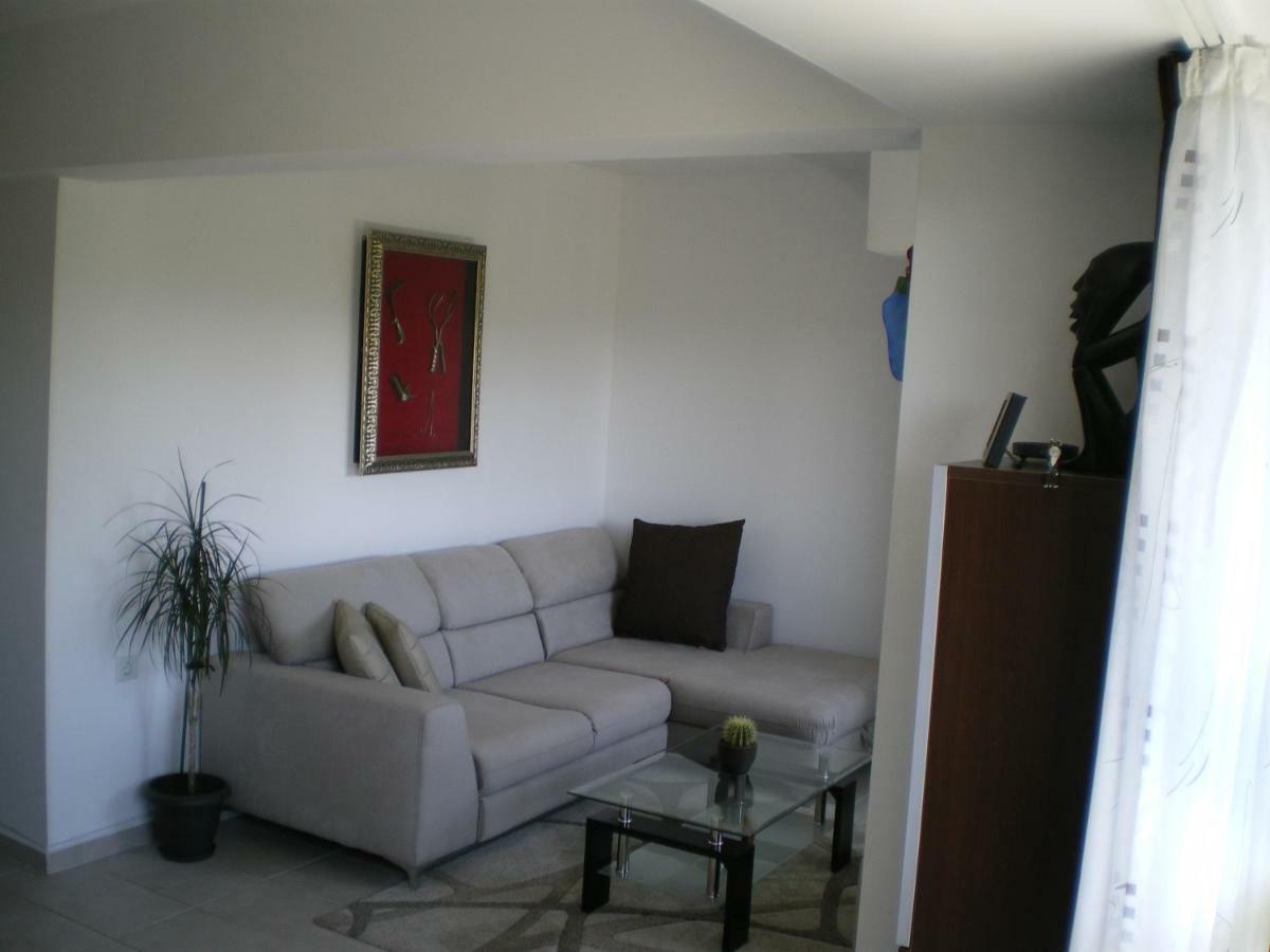 Park View Apartment Plovdiv With Parking Exterior foto